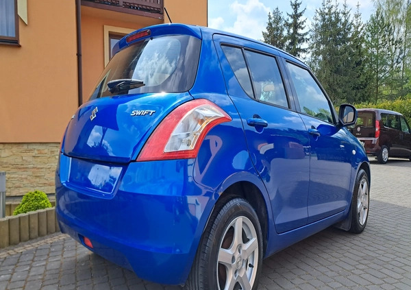 Suzuki Swift cena 18900 przebieg: 143000, rok produkcji 2011 z Pilica małe 79